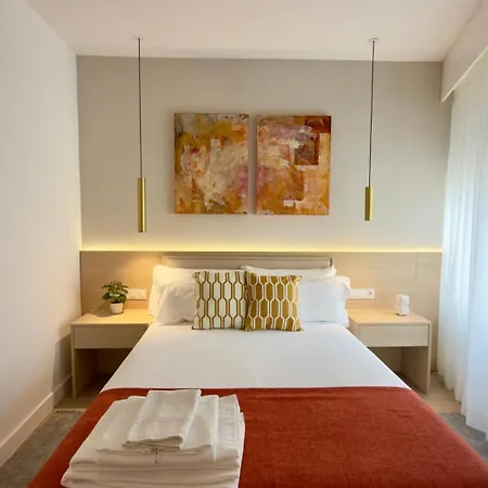 Timeless - O'clock Apartament *